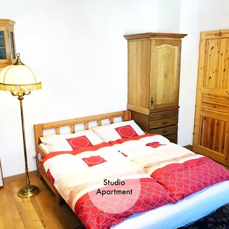 Quiet In Tempelhof Apartman