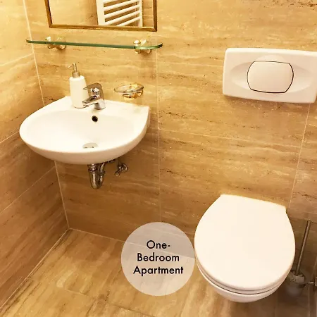 Quiet In Tempelhof *