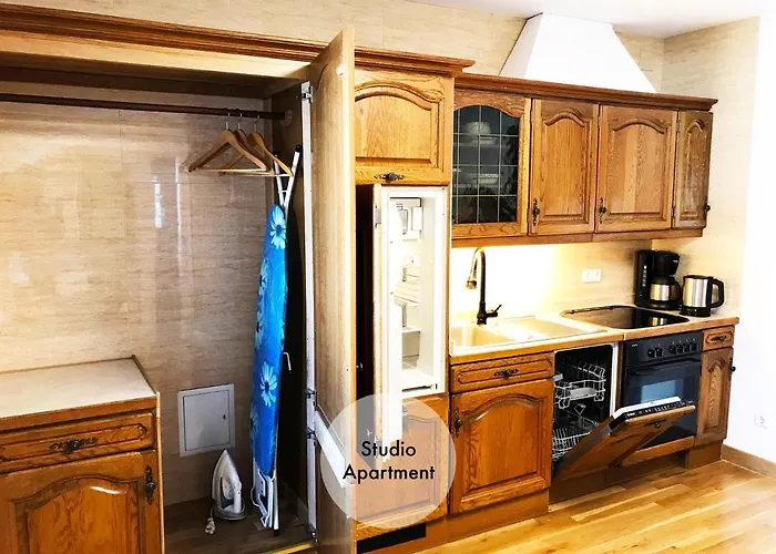 Quiet In Tempelhof * Berlin