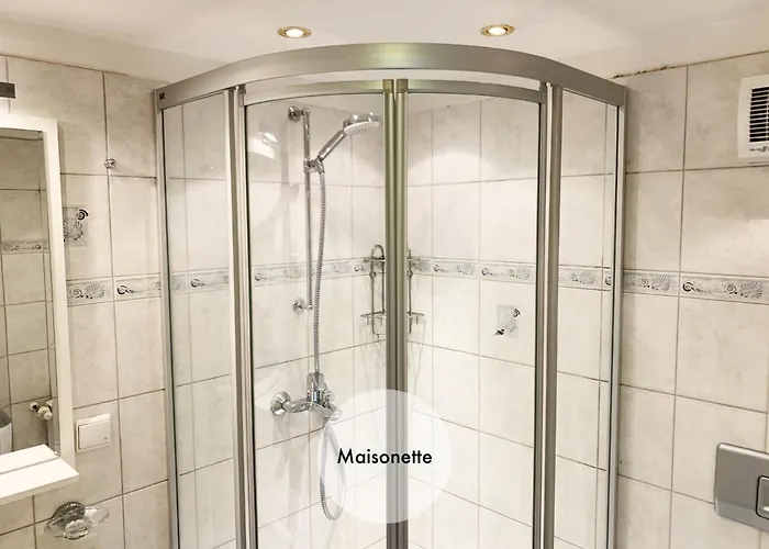 Quiet In Tempelhof *