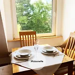 Quiet In Tempelhof ベルリン