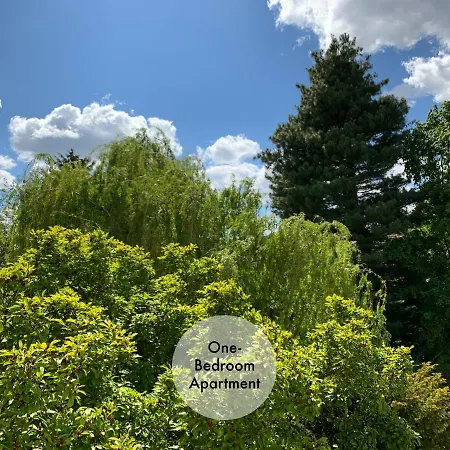 Quiet In Tempelhof Berlino